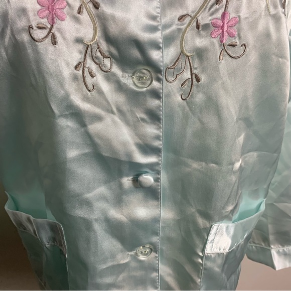 Vintage Jiashiyi Size Large Button Down Pajama Top Embroidered Blue Pink Flowers - Picture 4 of 7
